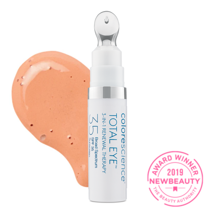 Colorescience Total Eye 3 in 1 Renewal Therapy tono medium con textura suave y sello de premio NewBeauty 2019