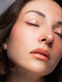 Day to night gloss + shimmer 2 en 1