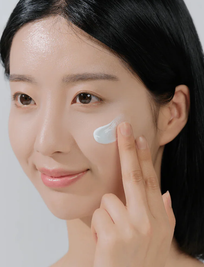 Hyalu-Cica Water-Fit Sun Serum SPF50+ PA++++