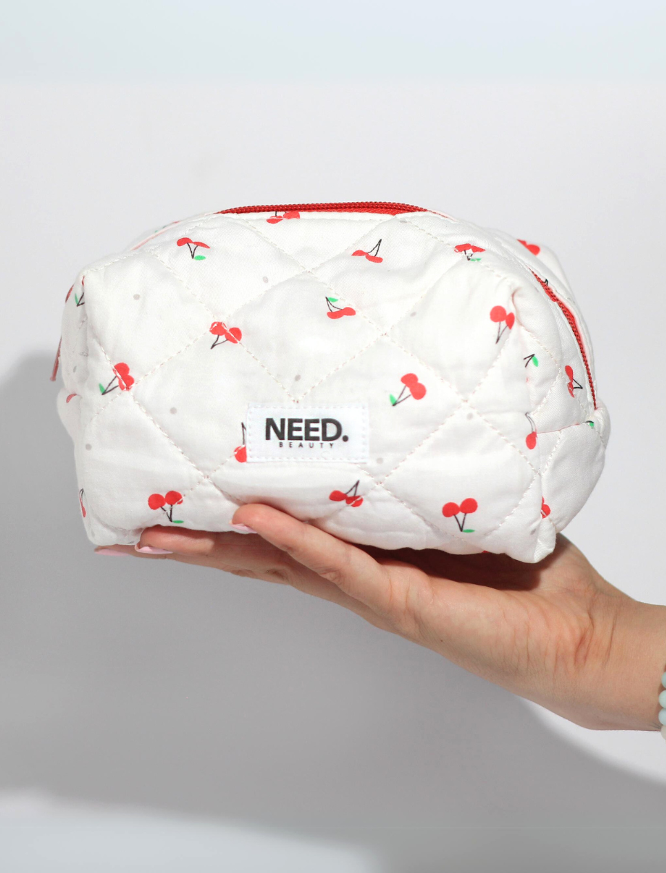 Need Beauty Cherry Pouch - Cosmetiquera